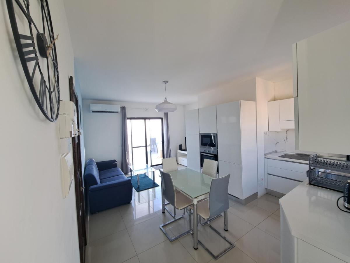 Sea View Penthouse Apartment Zebbug  Exterior photo